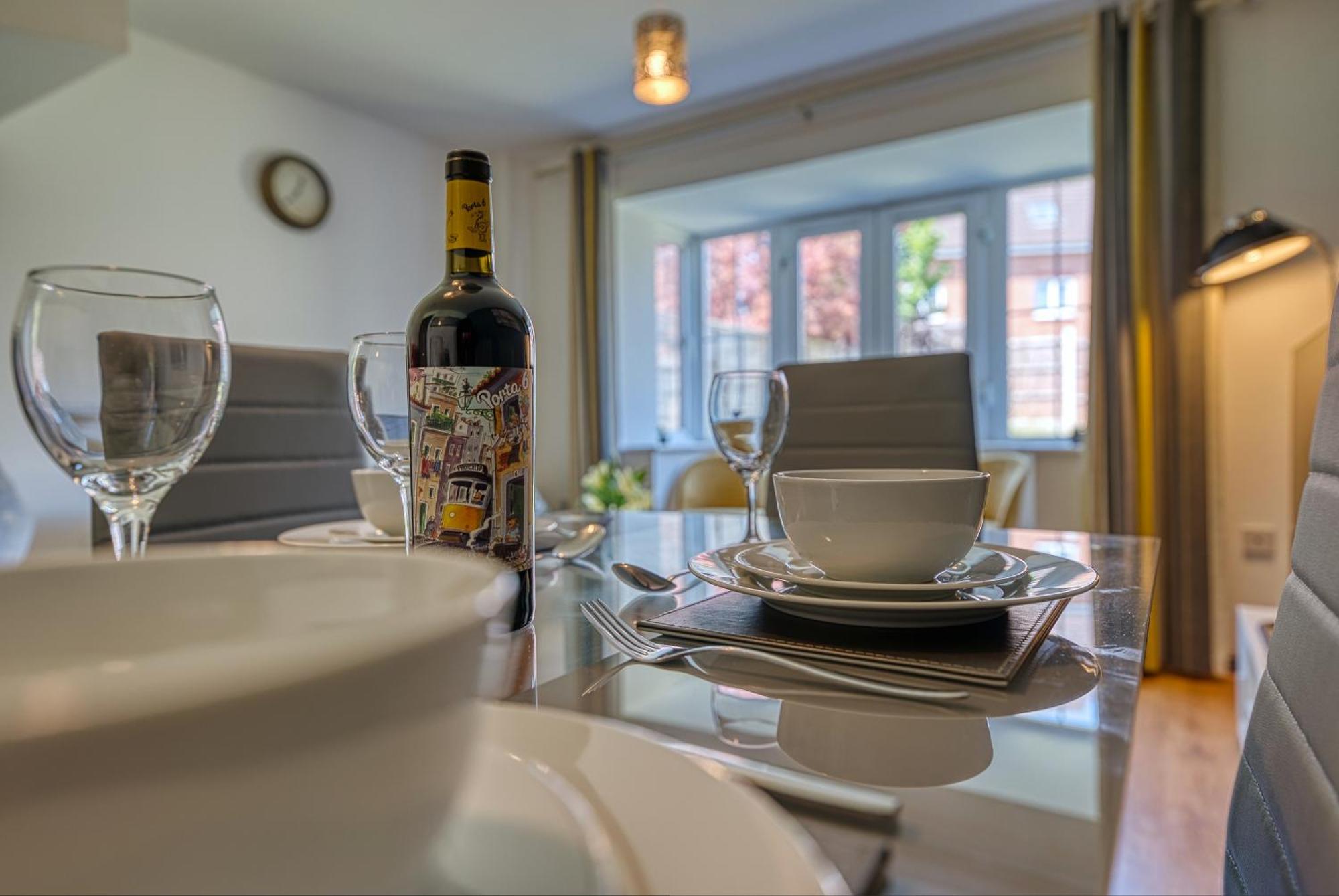 Nec Exhibitor Home, Stay Near Birmingham Airport Exteriér fotografie